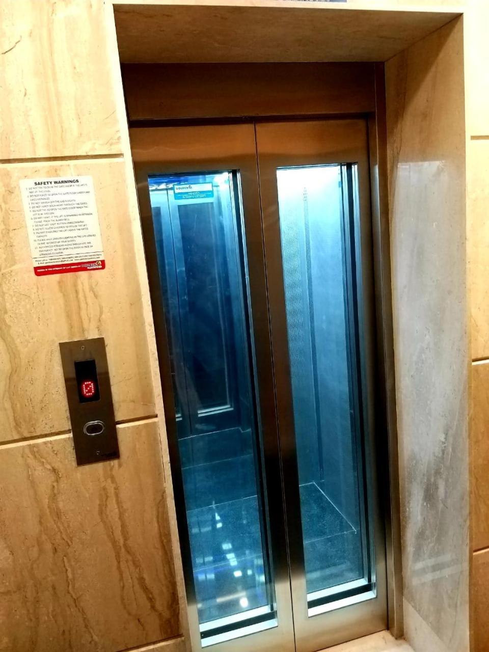 Hotel Grand Elegant Chennai Zewnętrze zdjęcie