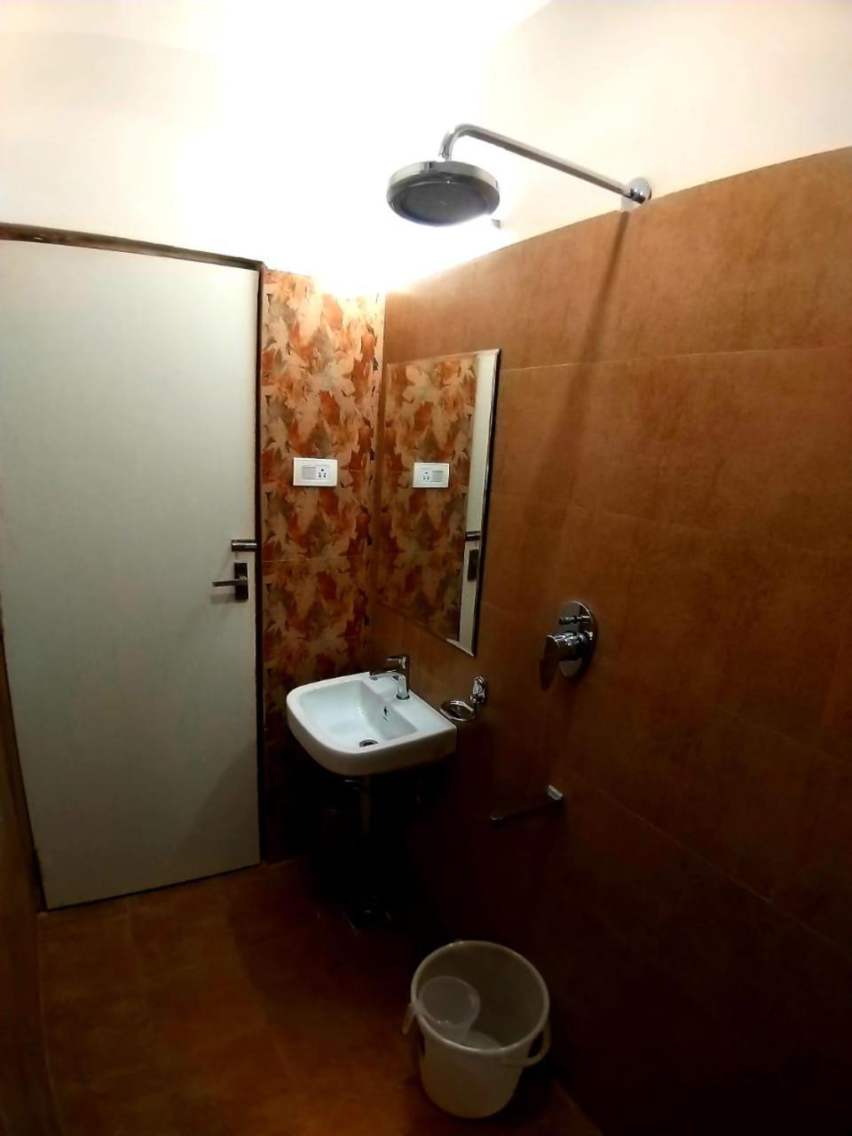 Hotel Grand Elegant Chennai Zewnętrze zdjęcie
