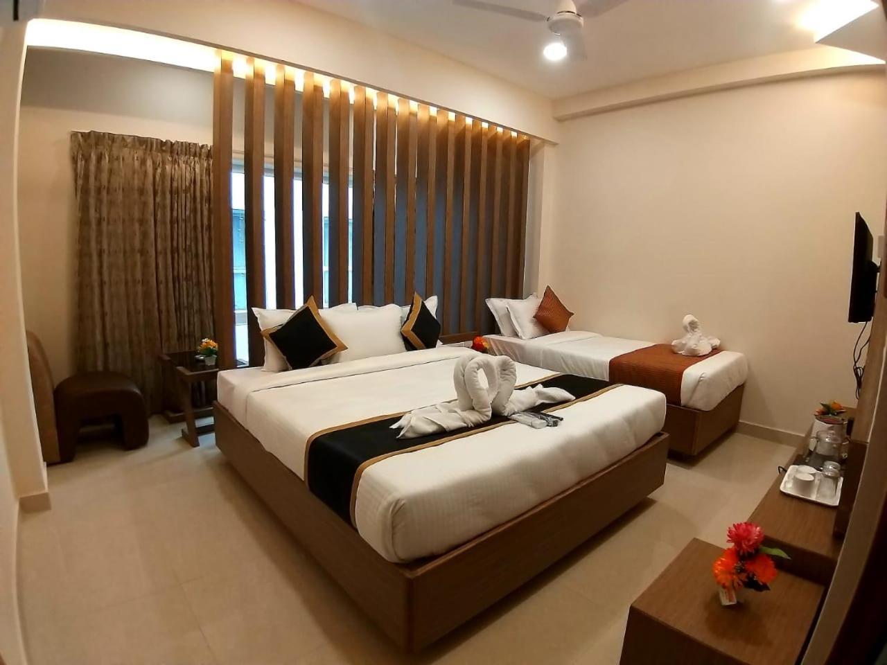 Hotel Grand Elegant Chennai Zewnętrze zdjęcie